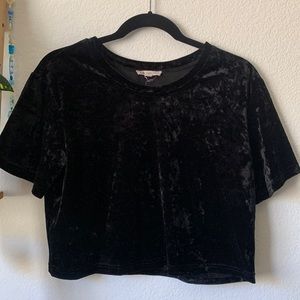 Velvet black crop top t-shirt